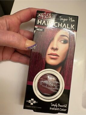 Splat new in box hair chalk, sugar plum color.